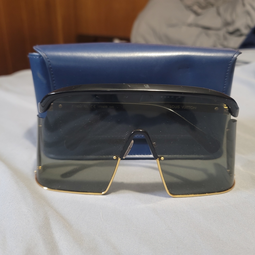 Louis Vuitton Rare Infinity GM Sunglasses
